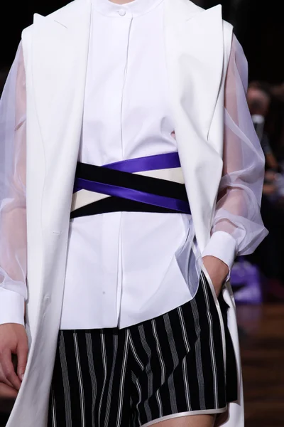 Look 62